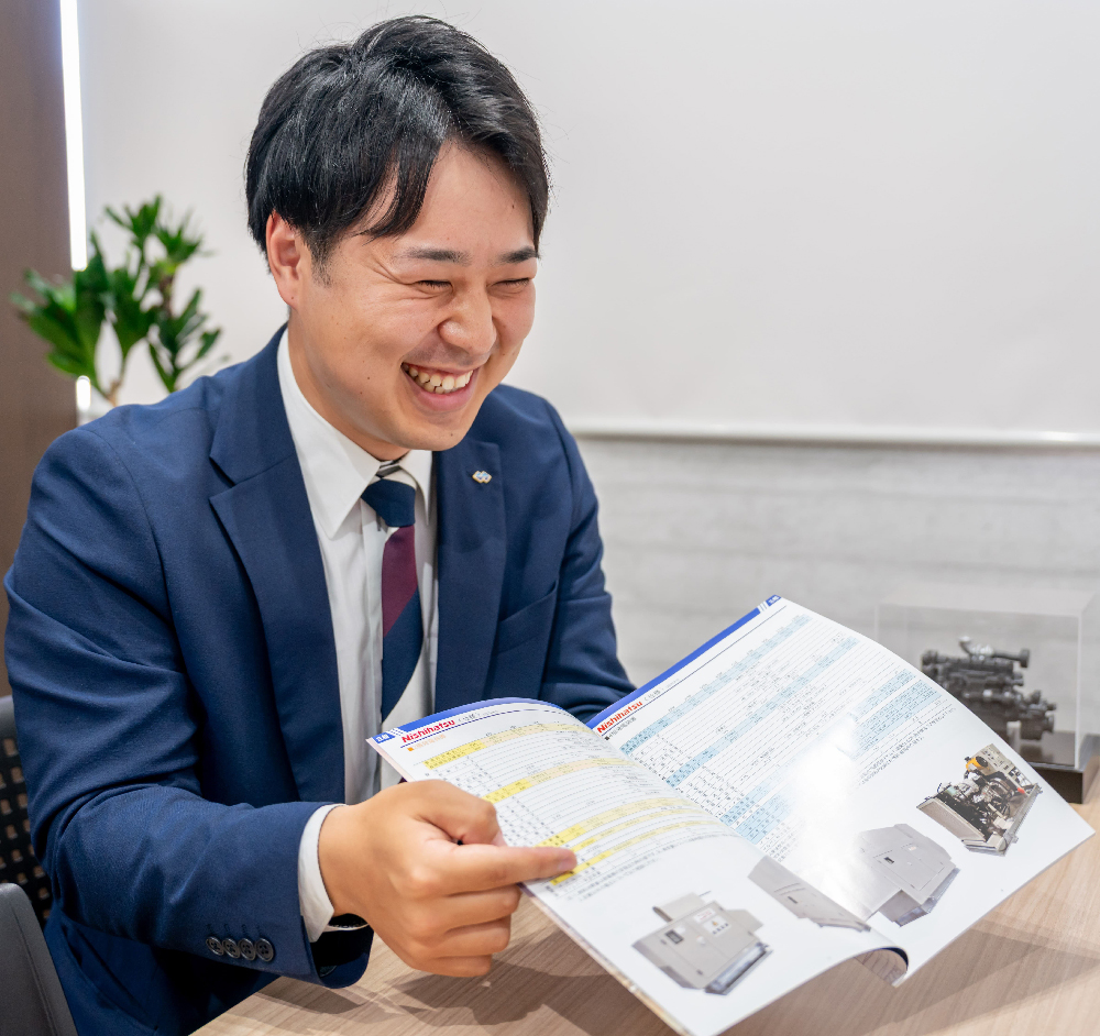 採用情報